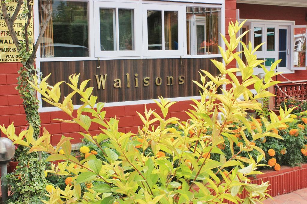 Walisons Hotel Srīnagar Eksteriør billede