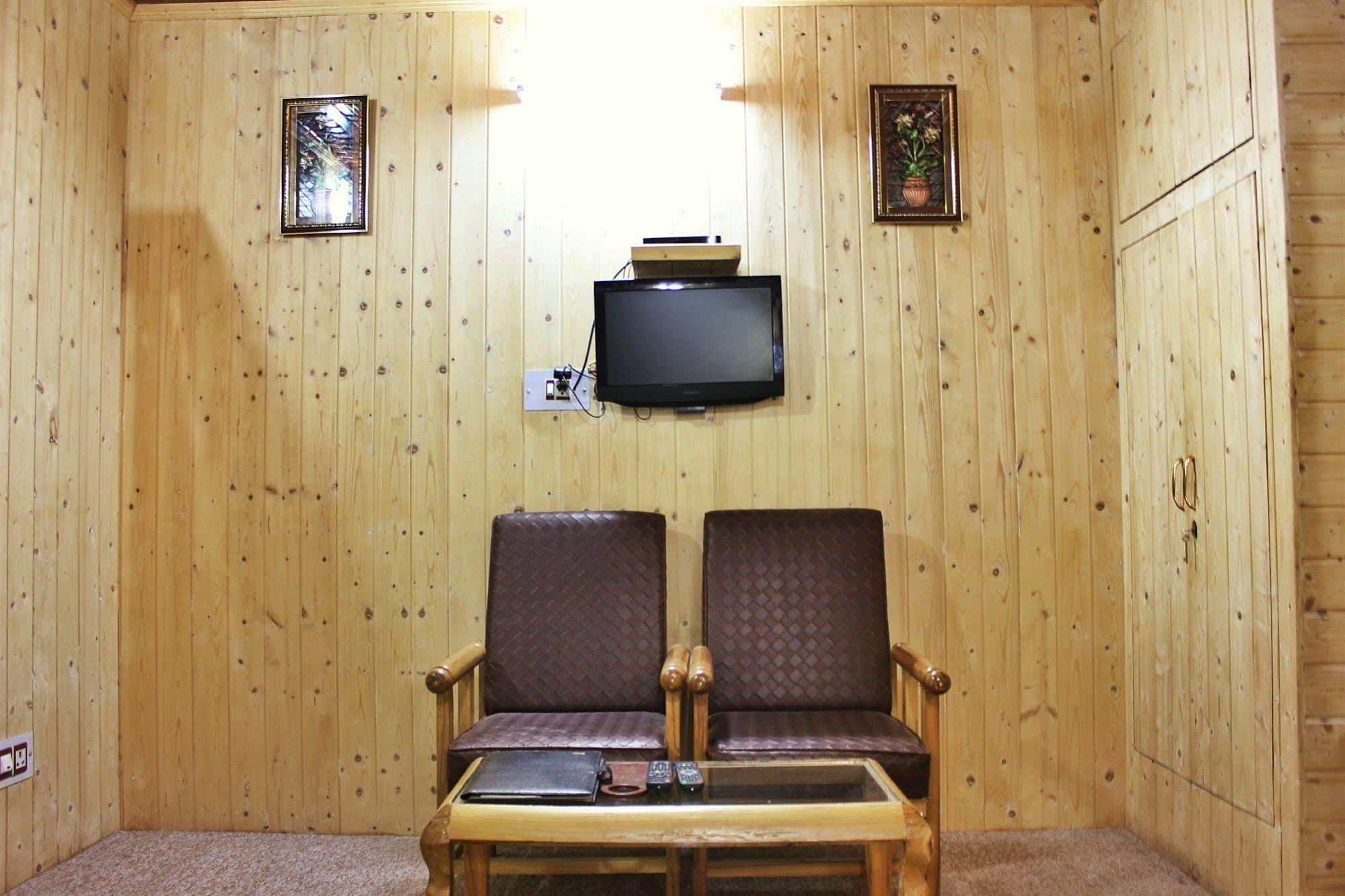 Walisons Hotel Srīnagar Eksteriør billede